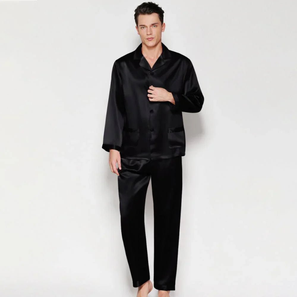 Pyjamas de soie noire pour hommes