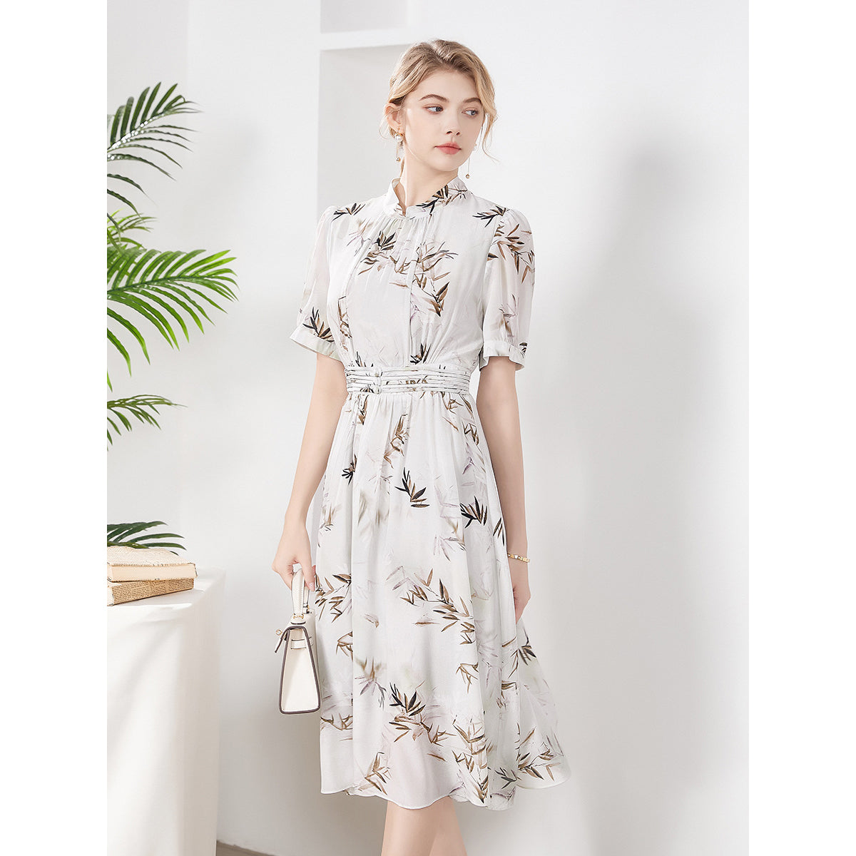 Robe midi de soie de soie pour femmes