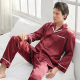 Pyjamas en soie classique set pour les hommes de nuit de luxe de luxe