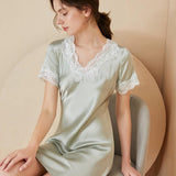 Chemise de nuit luxueuse et élégante en soie pour femmes, robe de nuit sexy avec bord en dentelle