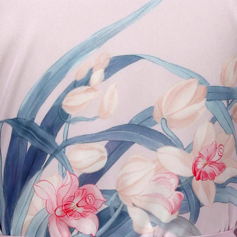 Ladies' Short Pink Silk Kimono Robes Luxurious Blossoms Painting Silk Nightdress All Sizes -  slipintosoft